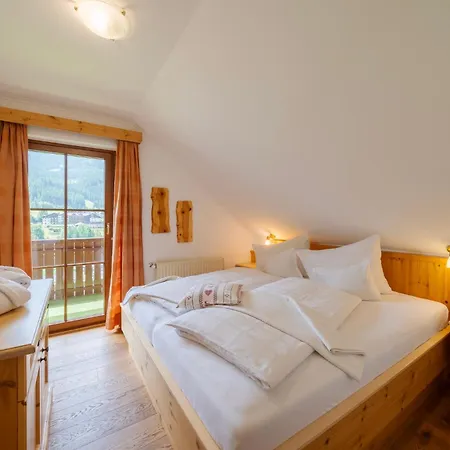 ファームステイ Gutzingerhof