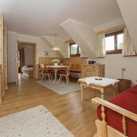 Farm stay Gutzingerhof Bad Kleinkirchheim